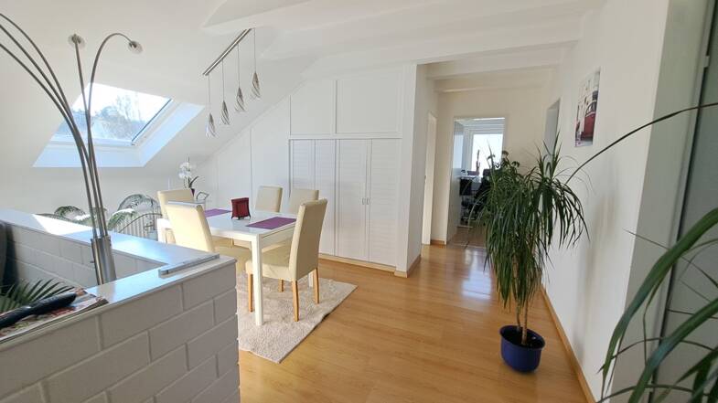 Wohnung zur Miete 890 € 3 Zimmer 89,8 m² Dachgeschoss frei ab sofort Hexenberg Dietzenbach 63128