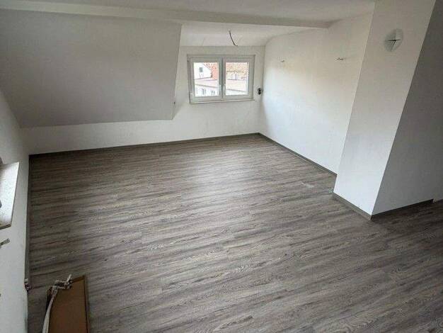 Wohnung zur Miete 1.470 € 4,5 Zimmer 155 m² 2. Geschoss frei ab 01.01.2026 Hintere Dorfstraße 27 Sulzbach Sulzbach am Main 63834