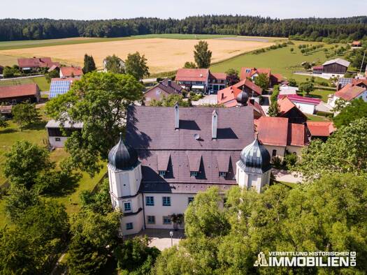 Schloss zum Kauf 3.250.000 € 24 Zimmer 853 m² 21.229 m² Grundstück Ihrlerstein 93346