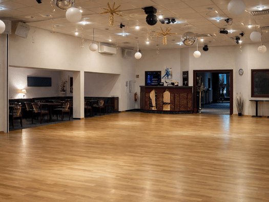 Bar/Café zur Miete provisionsfrei 2.200 € Raiffeisenweg 1 Lauenburg/Elbe 21481