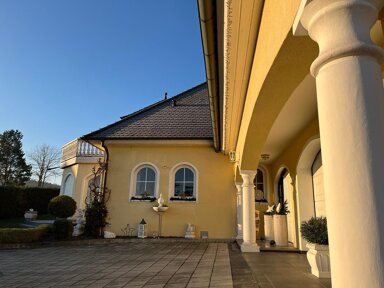 Villa zum Kauf 1.079.000 € 9 Zimmer 397 m² 1.125 m² Grundstück Seußling Altendorf 96146