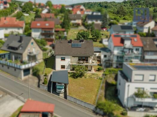 Einfamilienhaus zum Kauf 690.000 € 7 Zimmer 120 m² 652 m² Grundstück Eibelstadt 97246
