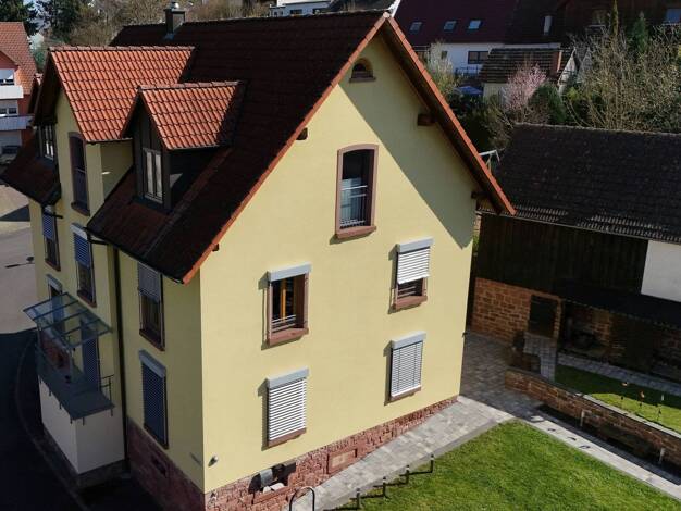 Wohnung zum Kauf provisionsfrei 275.000 € 3,5 Zimmer 92 m² 2. Geschoss Erlach Neustadt a.Main 97845