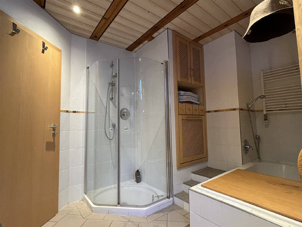 Immobilie in Burgthann - Attraktives Dreifamilienhaus in ruhiger Waldrandlage - solide Rendite und Entwicklungspotenzial - Bild 4