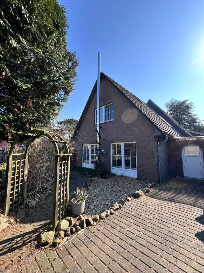Doppelhaushälfte zum Kauf 329.000 € 2 Zimmer 83 m² 251 m² Grundstück Geesthacht 21502