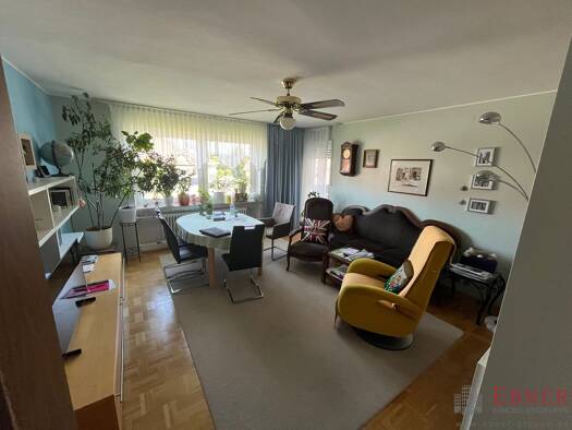 Wohnung zum Kauf 111.000 € 3 Zimmer 76,3 m² 2. Geschoss Furth Furth im Wald 93437