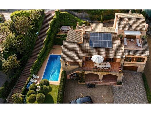 Chalet zum Kauf 2.100.000 € 9 Zimmer 476 m² 949 m² Grundstück Palafrugell 17210