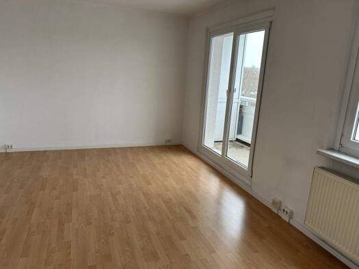 Wohnung zur Miete 340 € 3 Zimmer 57,9 m² 3. Geschoss Hermann-Heidel-Straße 6 Silberhöhe Halle (Saale) 06132