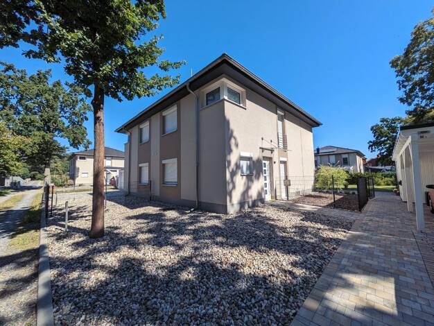 Doppelhaushälfte zum Kauf 420.000 € 3 Zimmer 104 m² 538 m² Grundstück Bernsdorf 02994