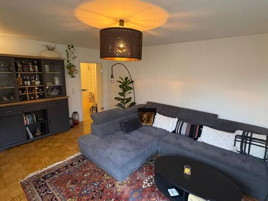 Wohnung zur Miete 1.050 € 3 Zimmer 85 m² Geschoss 3/4 frei ab 24.12.2025 Gleißhammer Nürnberg 90461