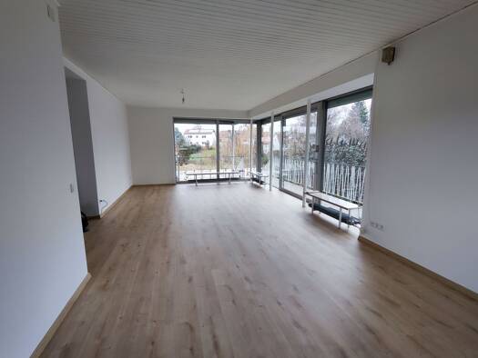 Einfamilienhaus zur Miete 2.017 € 4 Zimmer 134 m² 1.800 m² Grundstück frei ab sofort Brand Eckental 90542