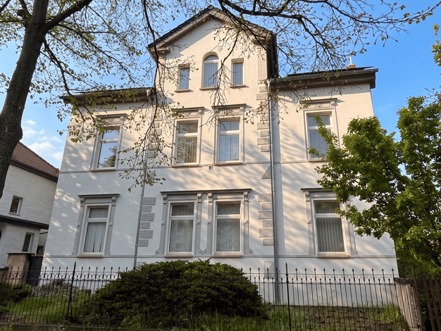 Villa zum Kauf 300.000 € 11 Zimmer 270 m² 1.505 m² Grundstück Naumburg Naumburg (Saale) 06618