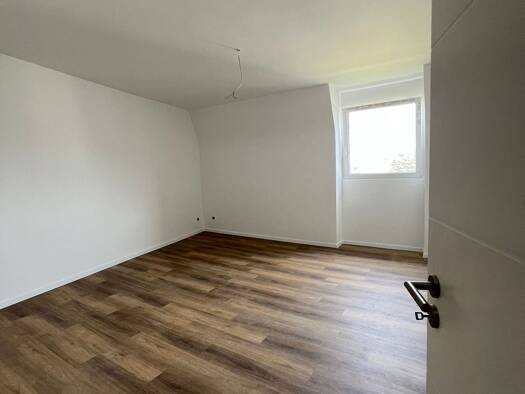 Wohnung zur Miete 750 € 2 Zimmer 68 m² 3. Geschoss Holsterhausen Essen 45147