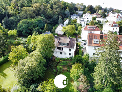 Einfamilienhaus zum Kauf 2.315.000 € 7 Zimmer 215 m² 945 m² Grundstück frei ab sofort Stuttgart 70186