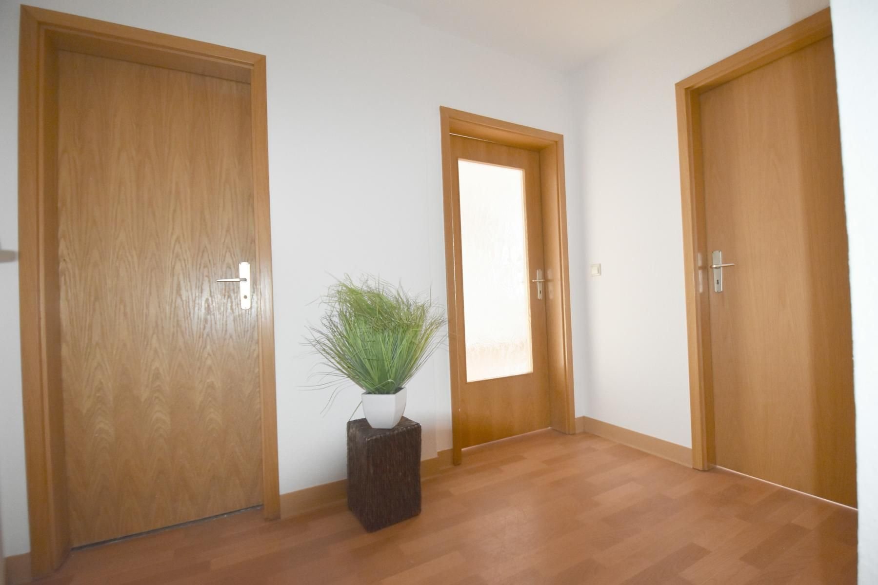 Wohnung zur Miete 320 € 3 Zimmer 55,3 m²<br/>Wohnfläche 3.<br/>Geschoss ab sofort<br/>Verfügbarkeit Lungwitzer Str. 23 Hohenstein-Ernstthal Hohenstein-Ernstthal 09337