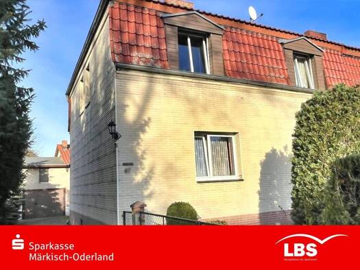 Doppelhaushälfte zum Kauf 243.000 € 5 Zimmer 116 m² 722 m² Grundstück Gielsdorf Altlandsberg 15345