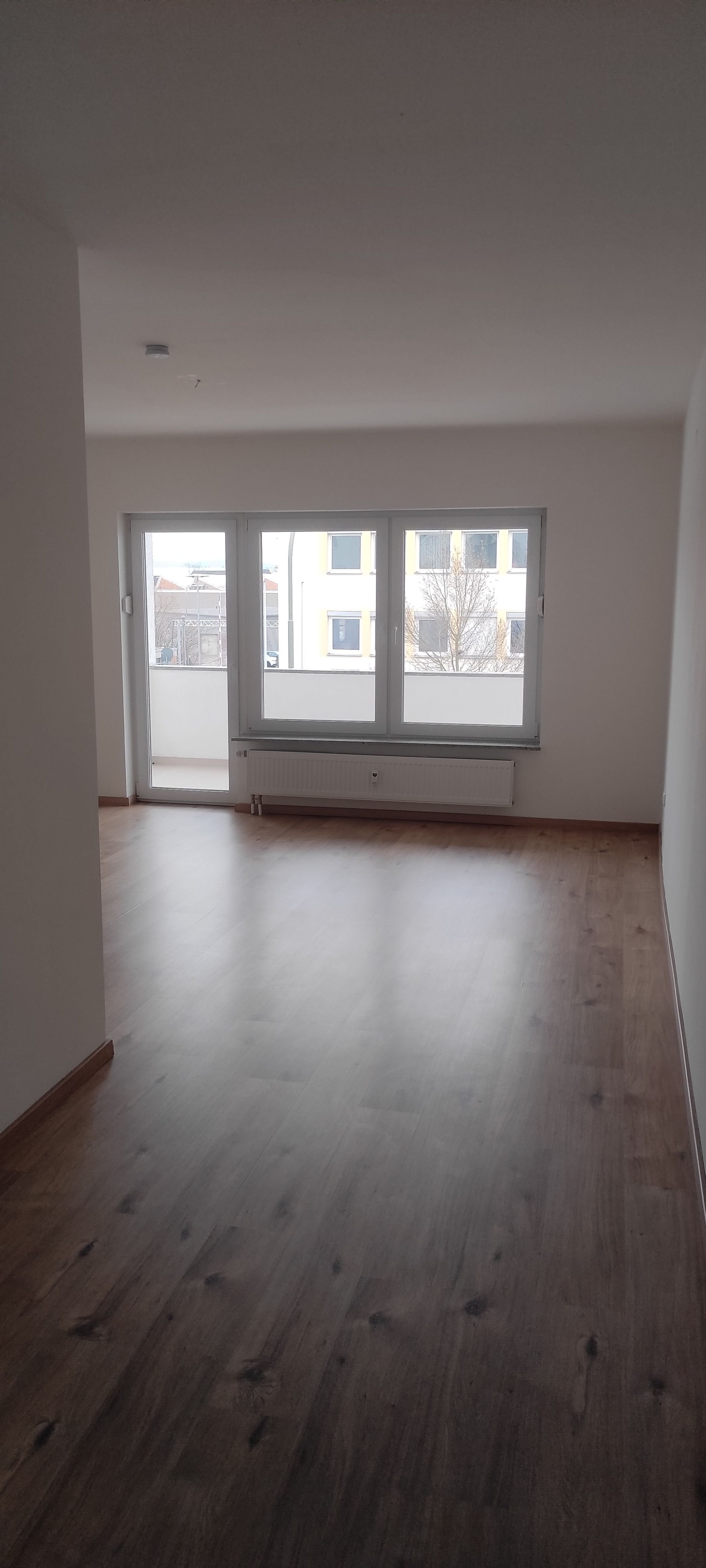 Wohnung zur Miete 1.070 € 3 Zimmer 70 m²<br/>Wohnfläche 3.<br/>Geschoss Südost Hanau 63450