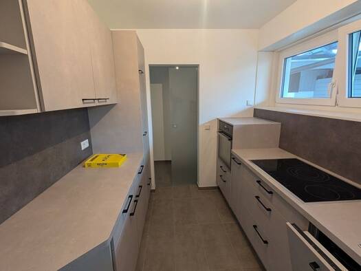 Wohnung zur Miete 1.890 € 6 Zimmer 146 m² Geschoss 1/2 frei ab sofort Goethestraße 26 Mötzingen 71159
