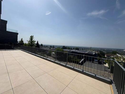 Wohnung zur Miete 2.100 € 3 Zimmer 114 m² Weinheim 69469