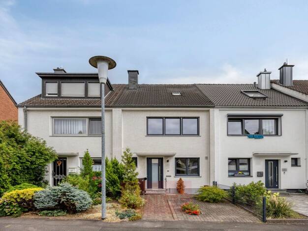 Haus zum Kauf 429.000 € 5 Zimmer 128 m² 227 m² Grundstück Rheidt Niederkassel 53859