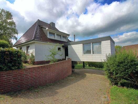 Mehrfamilienhaus zum Kauf als Kapitalanlage geeignet 365.000 € 4 Zimmer 126,2 m² 507 m² Grundstück Stade Stade 21680