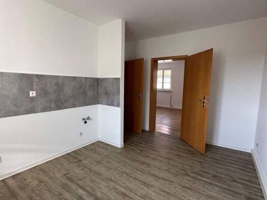 Wohnung zur Miete 320 € 2 Zimmer 54 m² 1. Geschoss Rosa-Luxemburg-Straße 7 Lauta 02991