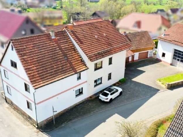 Mehrfamilienhaus zum Kauf 398.000 € 9 Zimmer 272 m² 1.393 m² Grundstück Hutten Schlüchtern 36381