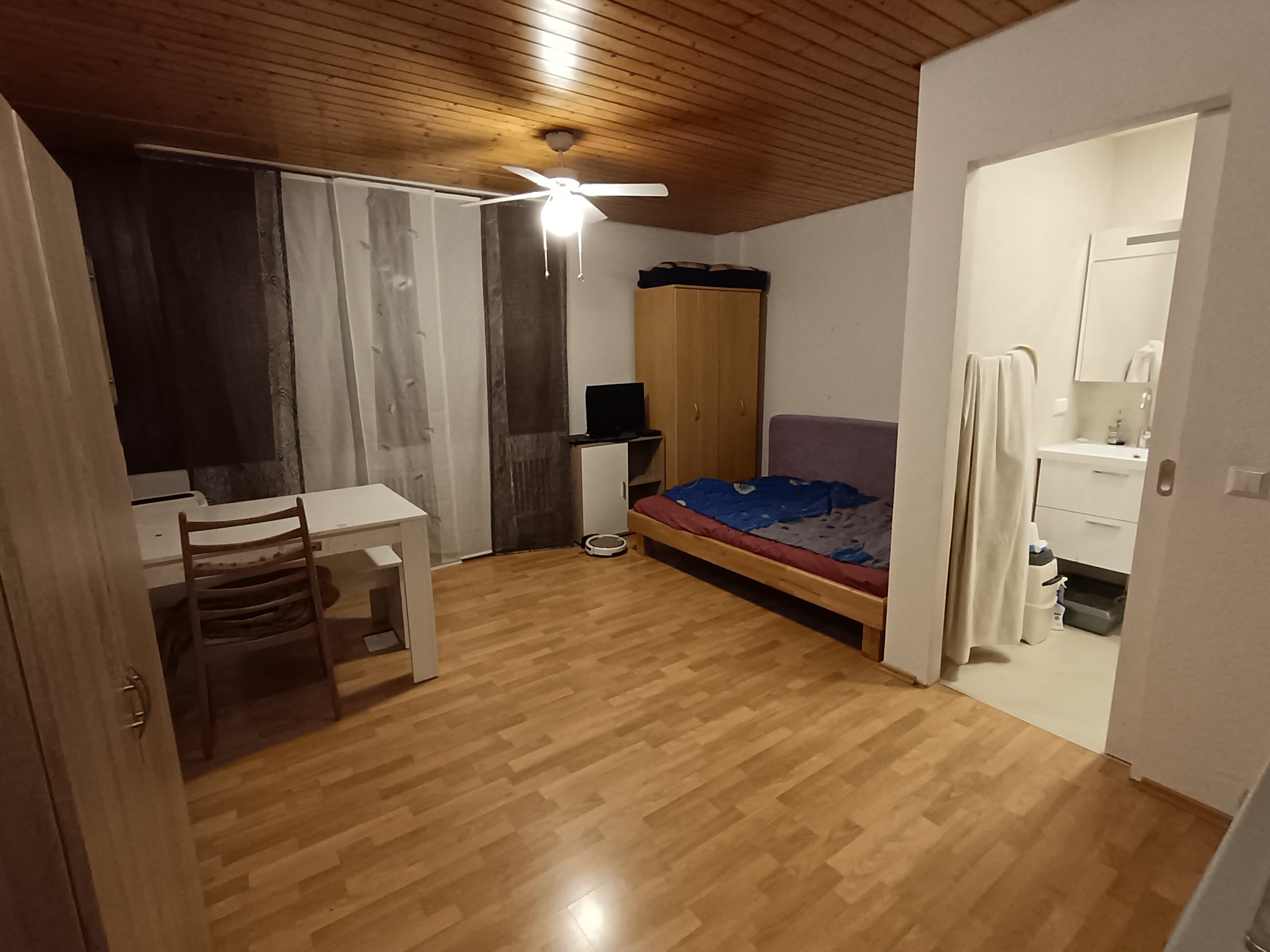 Studio zur Miete 300 € 1 Zimmer 20 m²<br/>Wohnfläche 1.<br/>Geschoss 16.12.2024<br/>Verfügbarkeit Berlinerstrasse 26 Sindelfingen 101 Sindelfingen 71069