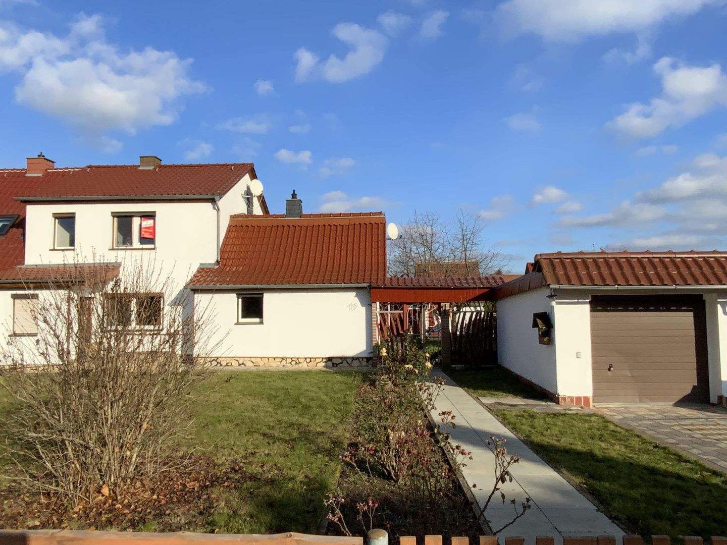 Immobilie in Rudolstadt - Doppelhaushälfte mit schönem Grundstück - Bild 1