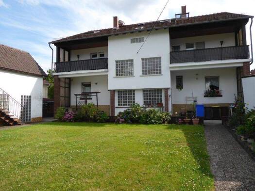 Wohnung zur Miete 1.550 € 7 Zimmer 170 m² 1. Geschoss frei ab 01.04.2026 Gartenstraße 33 Rodheim Rosbach vor der Höhe 61191