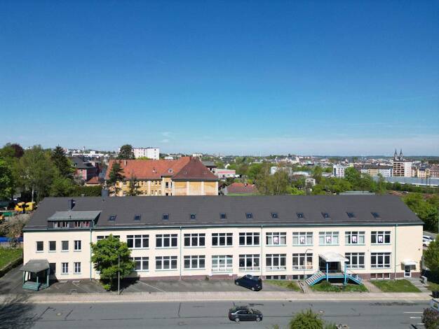 Haus zum Kauf 1.250.000 € 9 Zimmer 220 m² 2.953 m² Grundstück Innenstadt Hof 95032