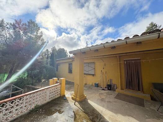 Chalet zum Kauf 120.000 € 3 Zimmer 165 m² 2.000 m² Grundstück Almansa 02009