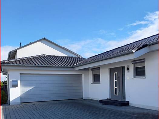 Bungalow zum Kauf provisionsfrei 670.000 € 4 Zimmer 129 m² 461 m² Grundstück Giengen Giengen an der Brenz 89542