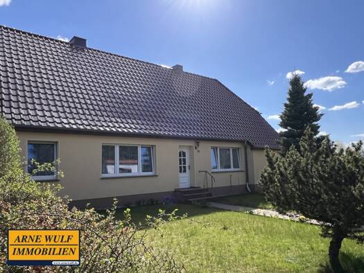 Doppelhaushälfte zum Kauf 125.000 € 4 Zimmer 92 m² 2.444 m² Grundstück Porep Putlitz 16949