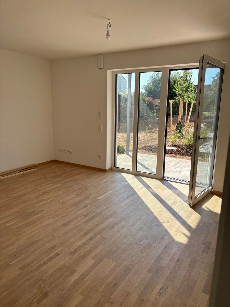 Wohnung zur Miete 520 € 1 Zimmer 36 m²<br/>Wohnfläche EG<br/>Geschoss 01.01.2025<br/>Verfügbarkeit Lenting 85101