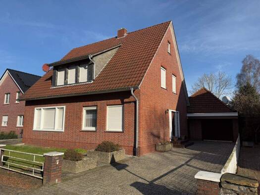 Haus zum Kauf 185.000 € 5 Zimmer 137 m² 787 m² Grundstück frei ab sofort Papenburg Papenburg 26871