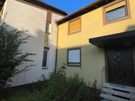 Reihenmittelhaus zum Kauf 249.000 € 5 Zimmer 120,4 m² 260 m² Grundstück Feucht 90537