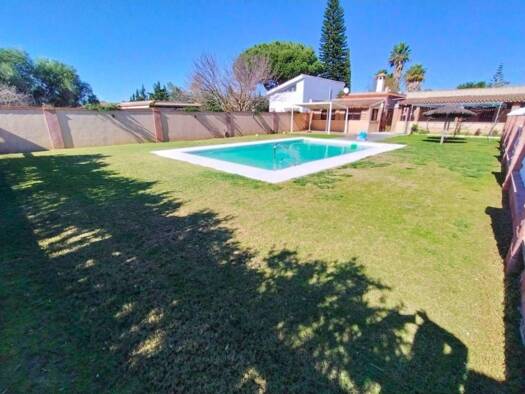 Chalet zum Kauf 515.000 € 5 Zimmer 400 m² 2.400 m² Grundstück Pinar de los Franceses 5 Chiclana de la Frontera 11130