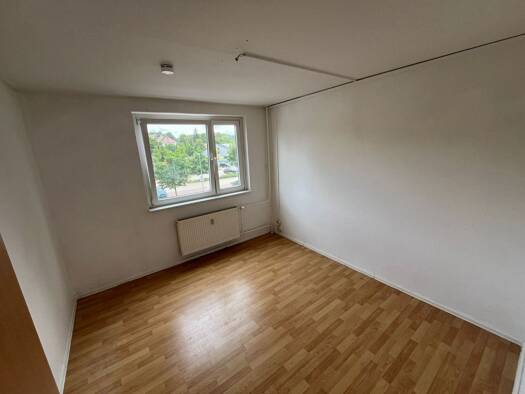Wohnung zur Miete 348 € 3 Zimmer 58 m² 2. Geschoss frei ab sofort Gagarinstraße 127 Innenstadt Gera 07545