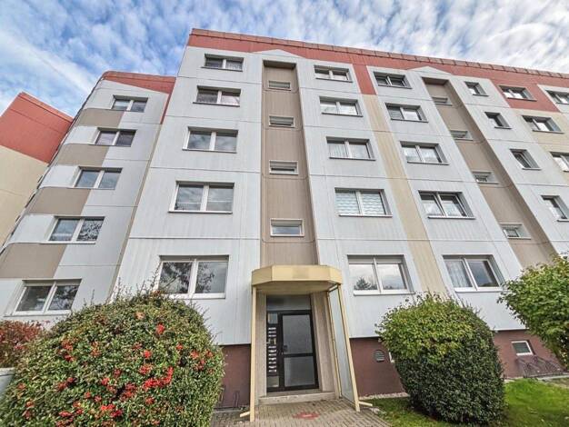 Wohnung zum Kauf 54.999 € 3 Zimmer 76,5 m² Limbach-Oberfrohna 09212