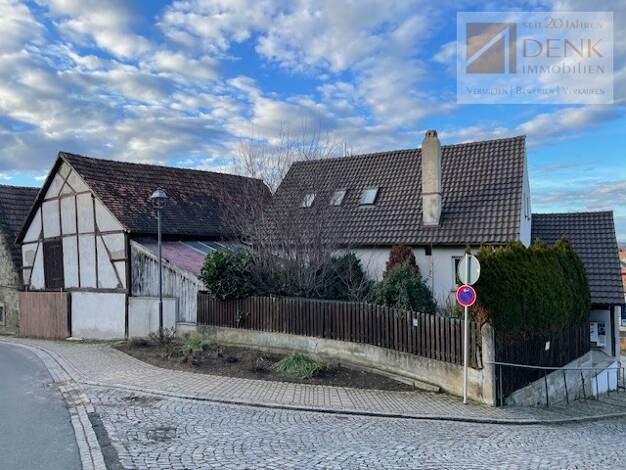 Einfamilienhaus zum Kauf 199.000 € 143,5 m² 456 m² Grundstück frei ab sofort Castell Castell 97355