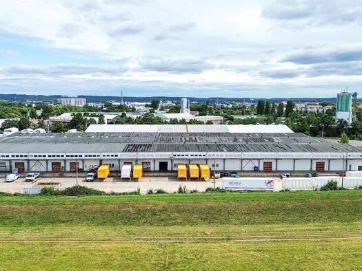 Lagerhalle zur Miete 5,50 € 3.000 m² Lagerfläche teilbar ab 1.500 m² Mickten Dresden 01139