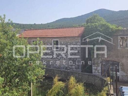 Haus zum Kauf 90.000 € 7 Zimmer 94 m² Sutomišćica