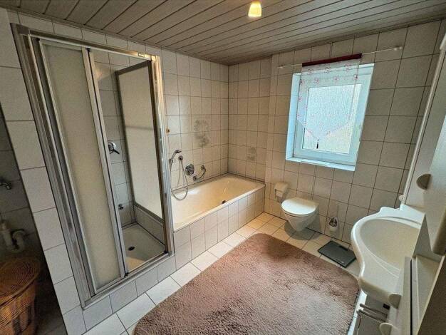 Mehrfamilienhaus zum Kauf 184.000 € 8 Zimmer 170 m² 478 m² Grundstück Weinberg Aurach 91589