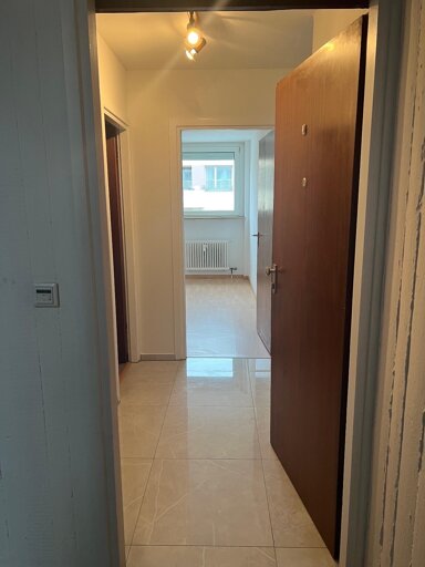 Wohnung zur Miete 1.250 € 4 Zimmer 90 m² Geschoss 3/3 Seeleinsbühl Nürnberg 90431