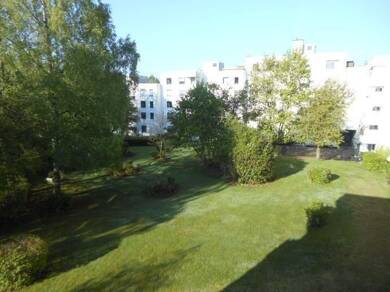 Wohnung zur Miete 390 € 2 Zimmer 42 m² 3. Geschoss frei ab sofort Wolfram-von-Eschenbach-Str. Straubing Straubing 94315