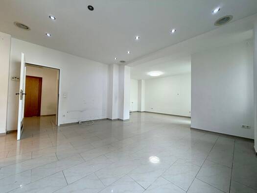 Wohnung zum Kauf 235.000 € 4 Zimmer 122 m² Frohnhausen Essen 45145