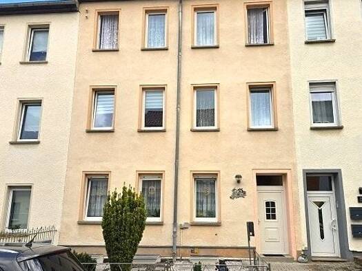 Reihenmittelhaus zum Kauf 85.000 € 6 Zimmer 141 m² 210 m² Grundstück frei ab sofort Meuselwitz Meuselwitz 04610