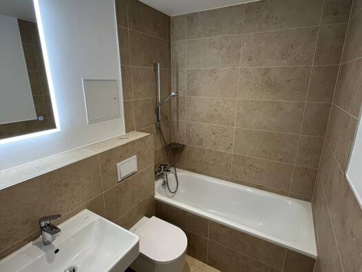 Wohnung zur Miete 1.415 € 4,5 Zimmer 88,4 m² 11 Geschosse frei ab sofort Märkische Allee 284 Marzahn Berlin 12687