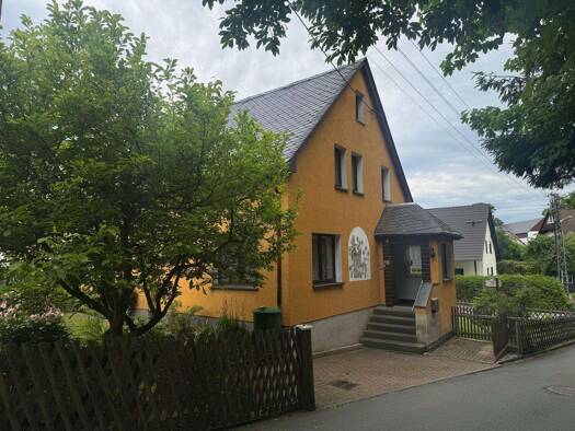 Einfamilienhaus zum Kauf 153.000 € 4 Zimmer 113 m² 480 m² Grundstück Auerbach 09392